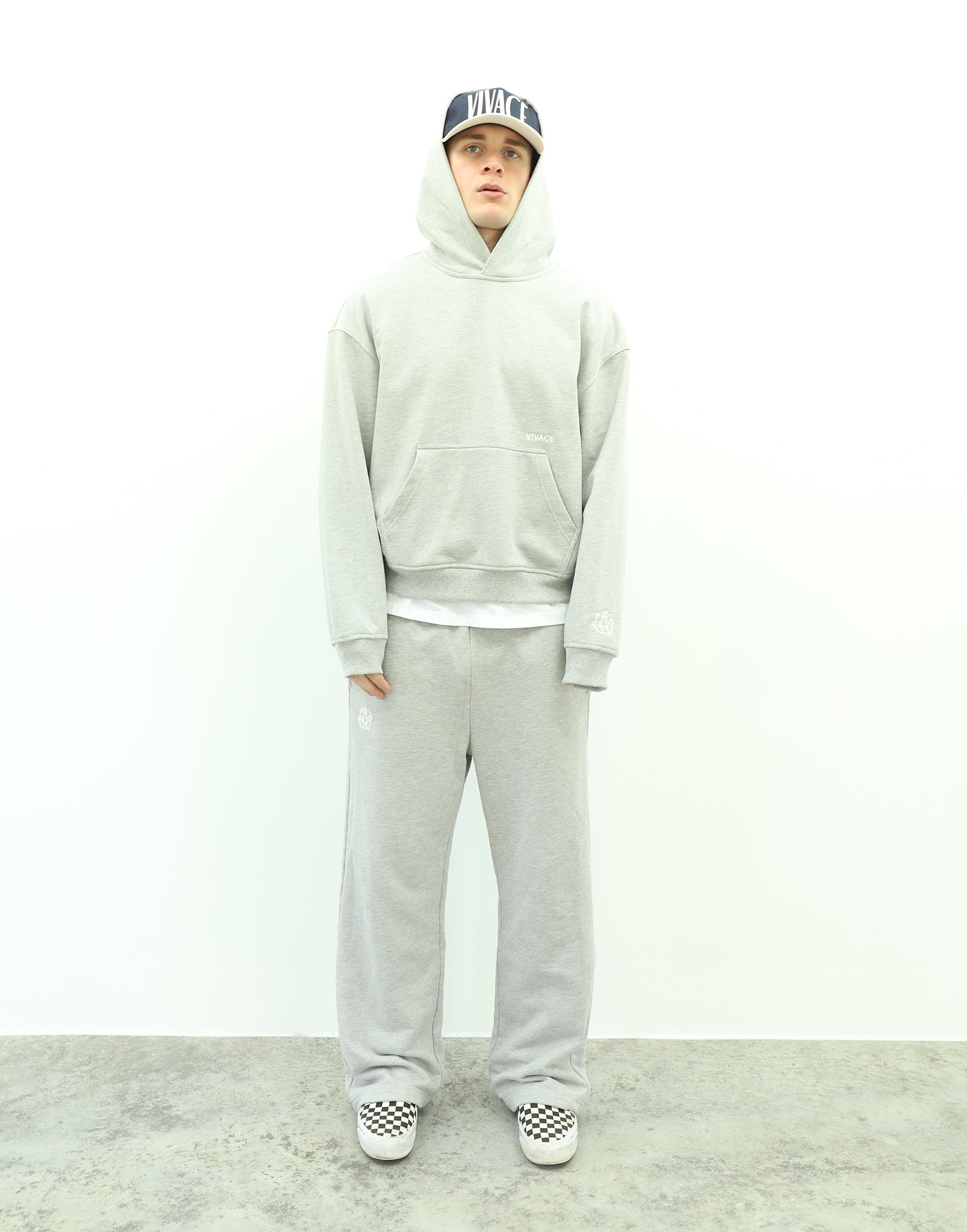 BASIC HOODIE - GREY