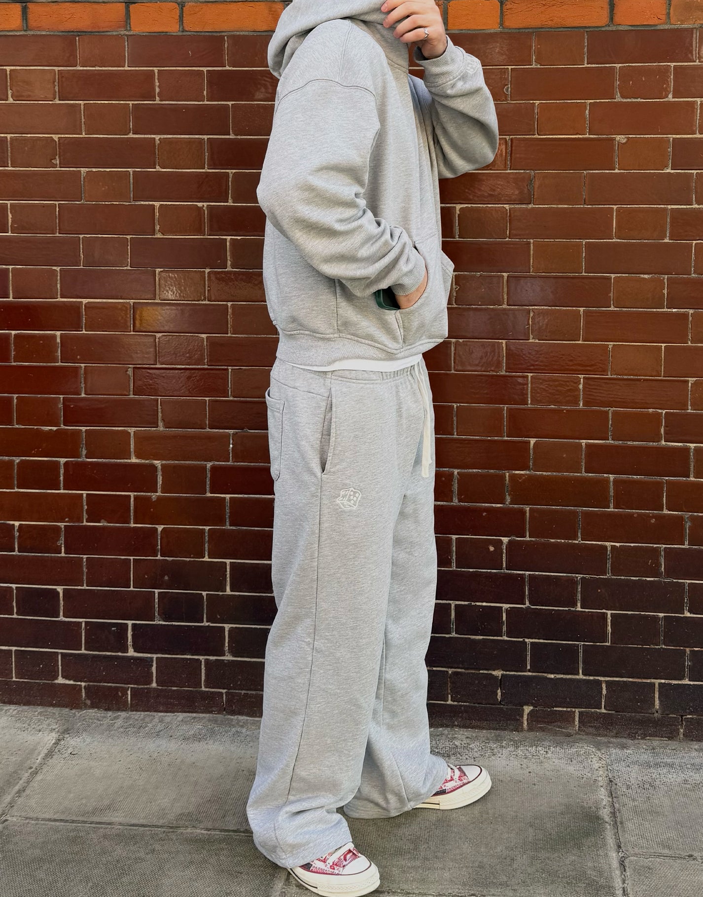 BASIC JOGGERS - GREY
